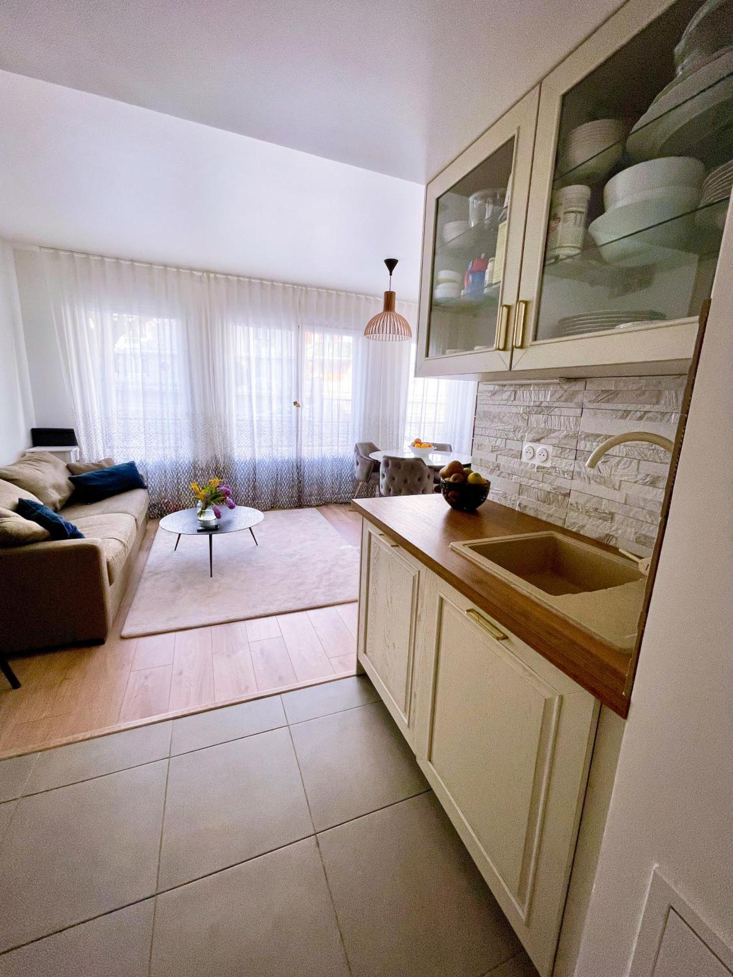 Grand Appartement Clichy Exterior foto